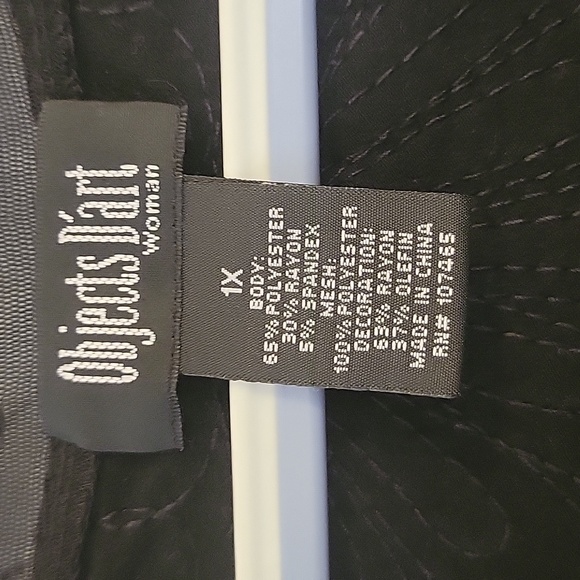 Blouse - Picture 2 of 4